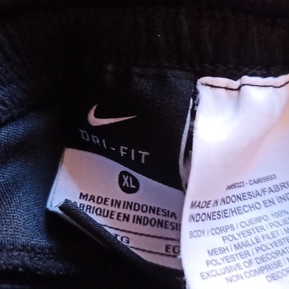 Nike Dri-FIT Academy23 Black Zipper & Elastic Cuff Band Big Girls Sz. XL - Picture 6 of 6
